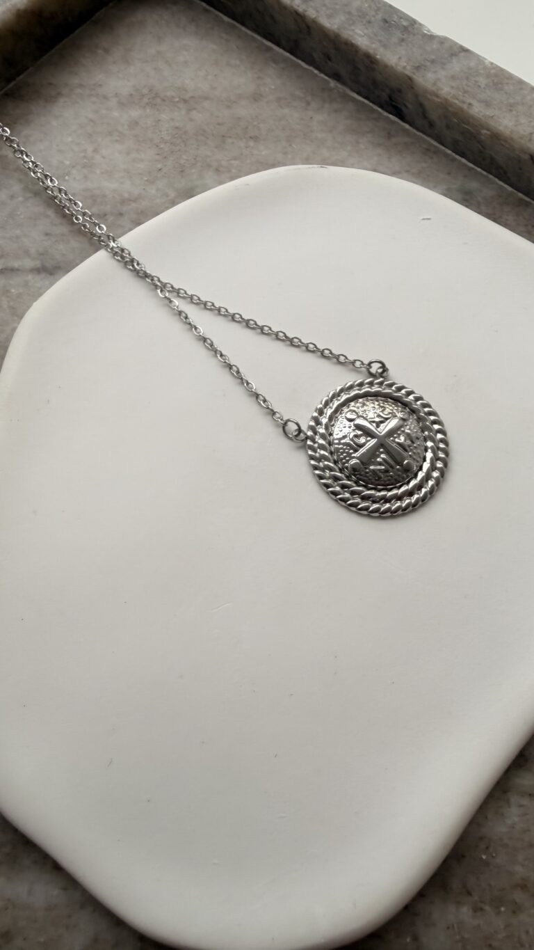 Alora silver